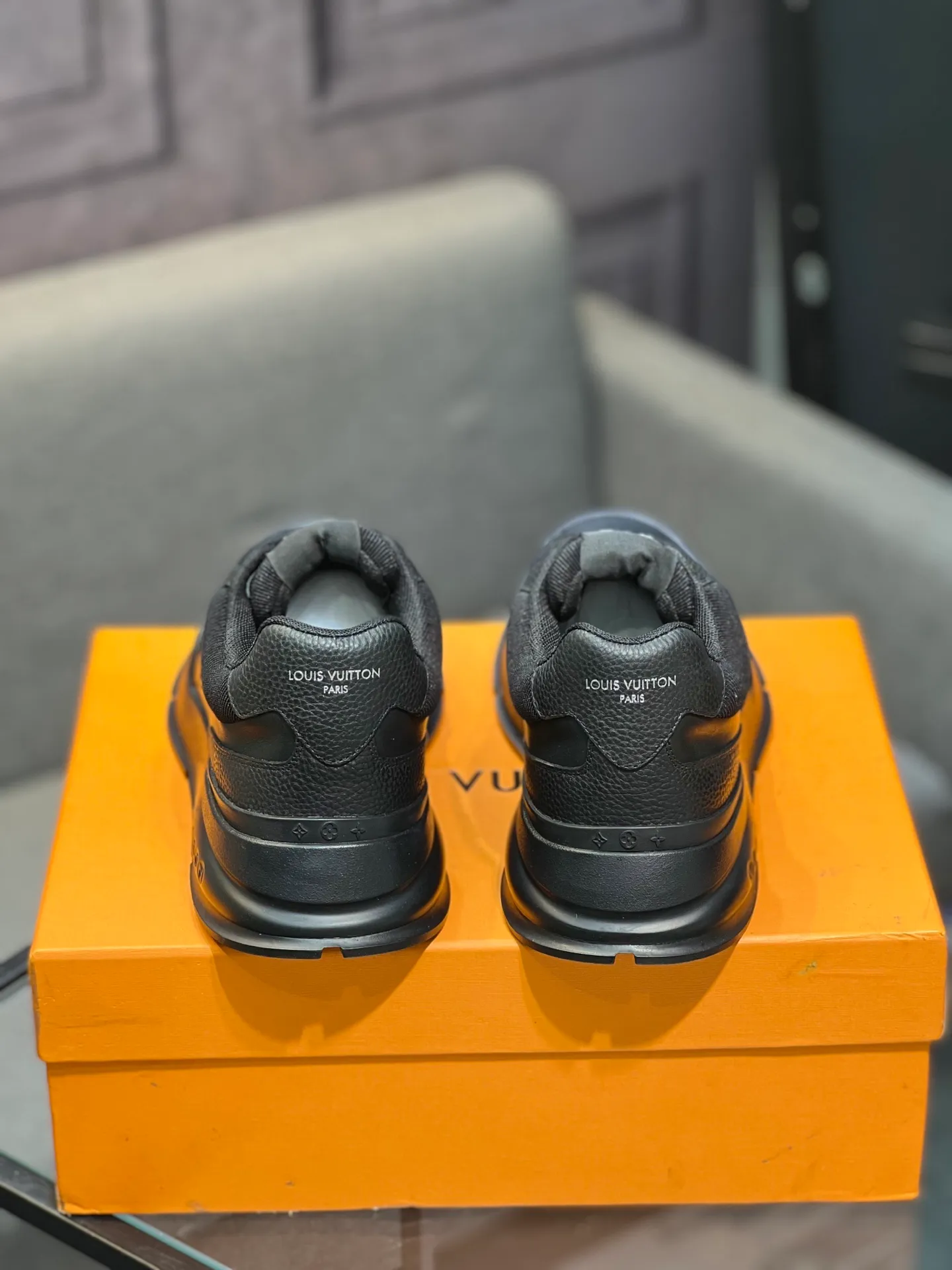 Men's shoes 💰640 LV | Louis Vuitton 2025𝐬𝐬 New spring and summer styles for couples, men's styles come out first. The counter features the latest casual shoes. Hard goods are new🆕 ❥Purchase level! Full of high-end feel! A popular model among bloggers at home and abroad, it’s retro and fashionable and looks amazing on your feet! Wear a lot of happiness! Mainly recommended model on the official website★ ▪️Upper: Original custom-made imported calfskin fabric ▪️Inner lining: breathable gauze imported from Italy ▪️Outsole: rubber foam ➕tpu high-end outsole ▪️Shoe size: 36-44 (customized for 45 and 46)